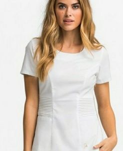 Jaanuu scrub top pintuck